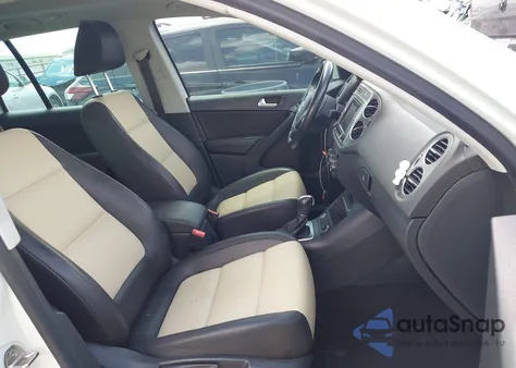 2017 Volkswagen Tiguan 2.0T Wolfsburg Edition z USA, uszkodzony, nr VIN WVGRV7AX6HK006975